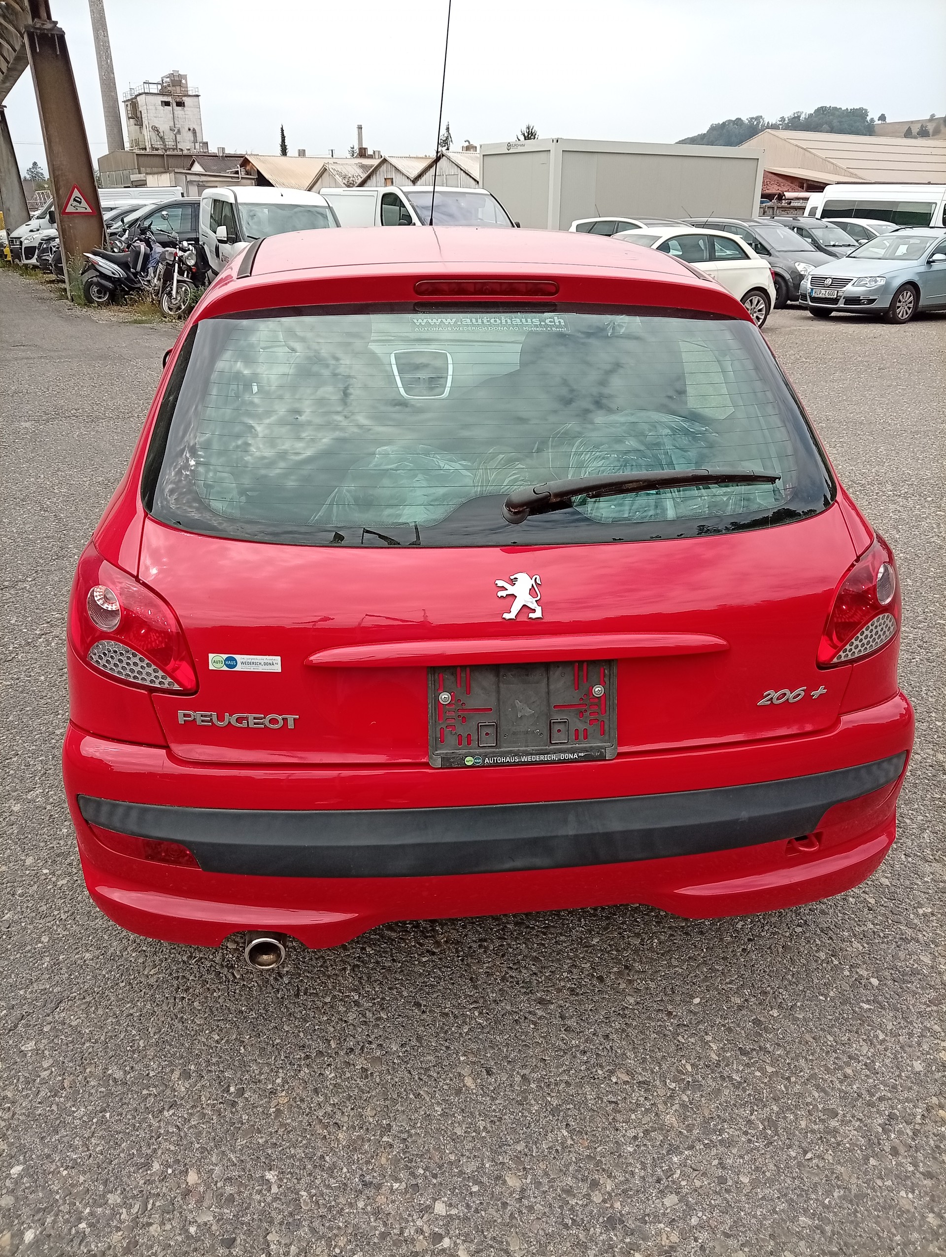 PEUGEOT 206+ 1.4 Trendy-image-5