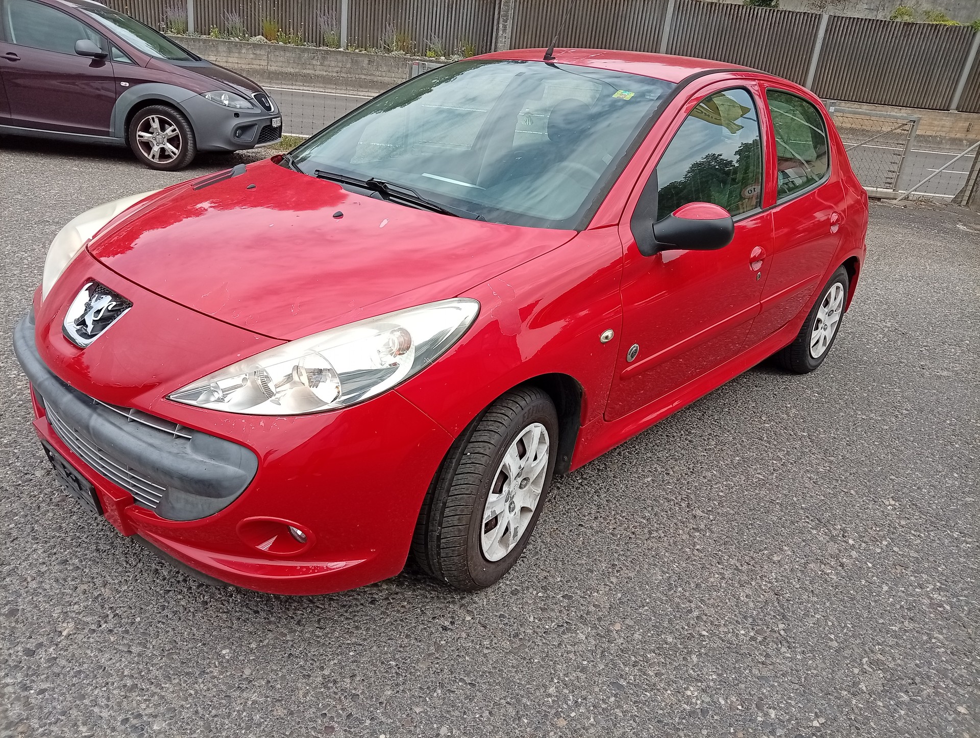 PEUGEOT 206+ 1.4 Trendy-image-1