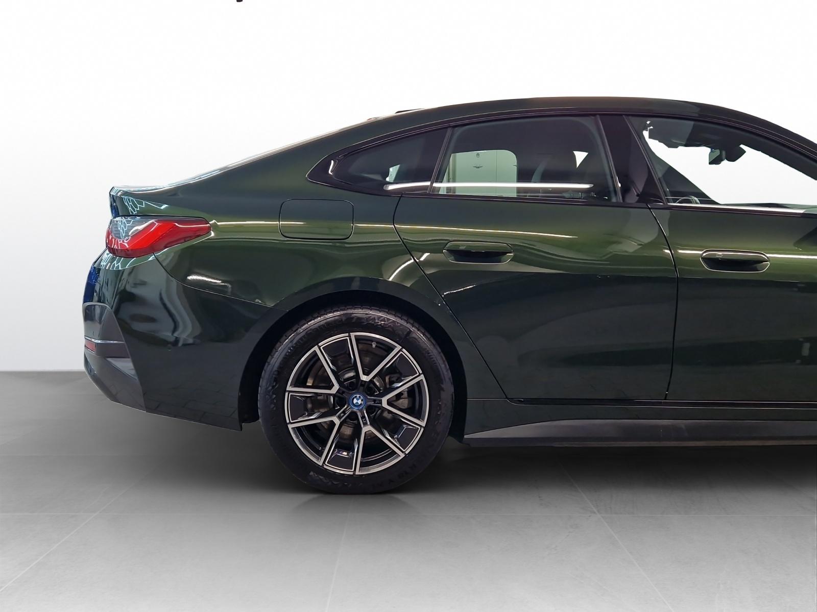 BMW i4 eDrive40 M Sport-image-8