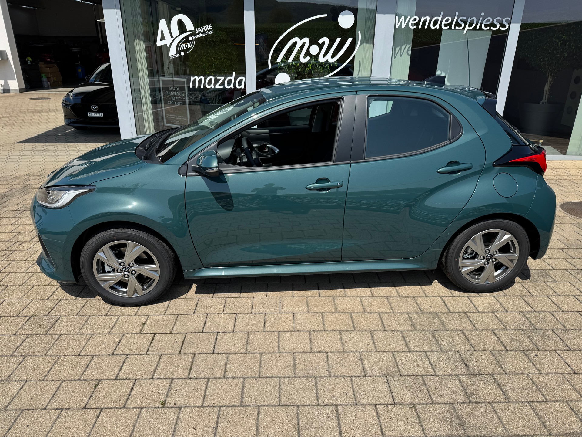 MAZDA 2 Hybrid Exclusive-line-image-2