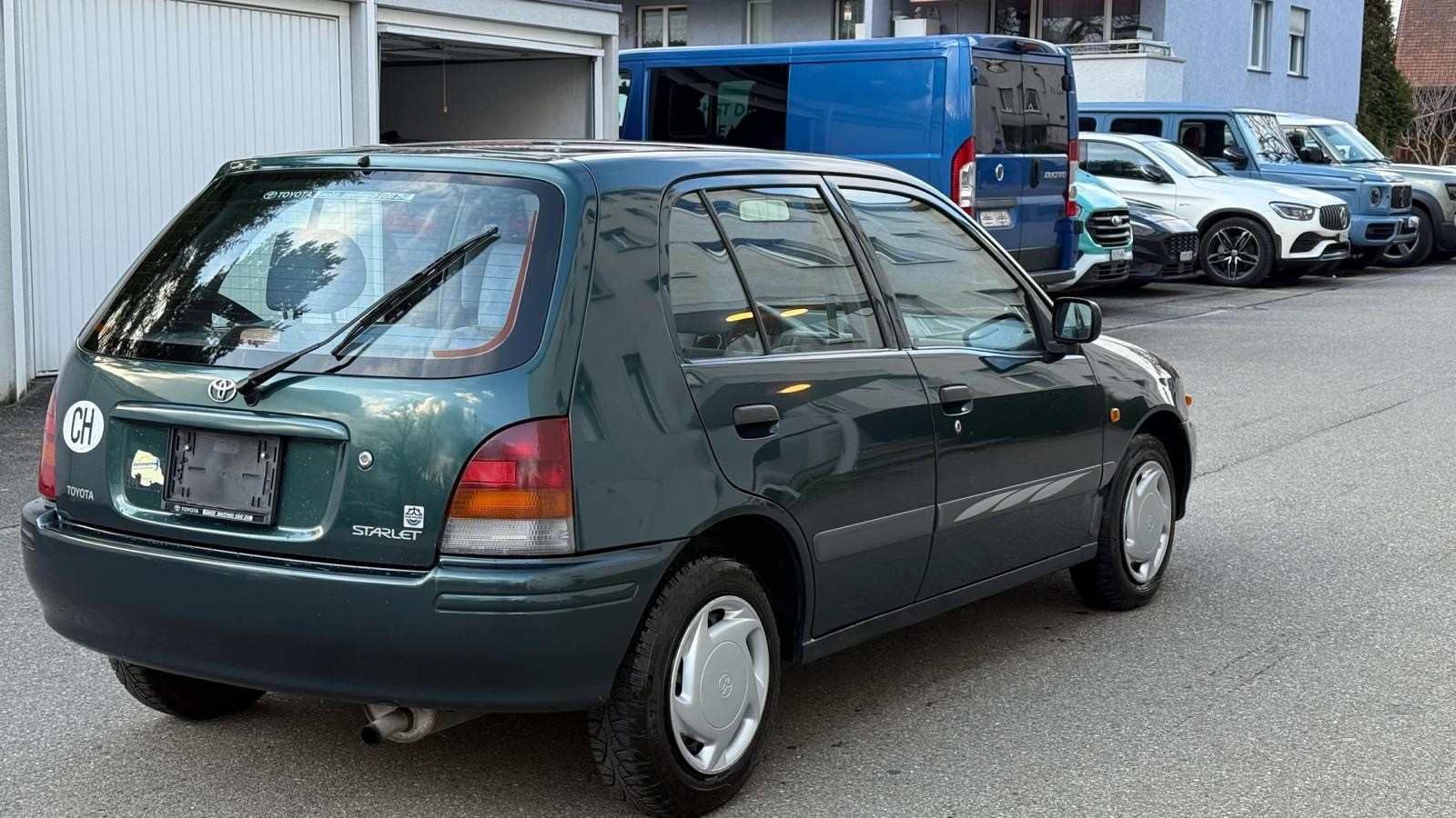 TOYOTA Starlet 1.3-image-1