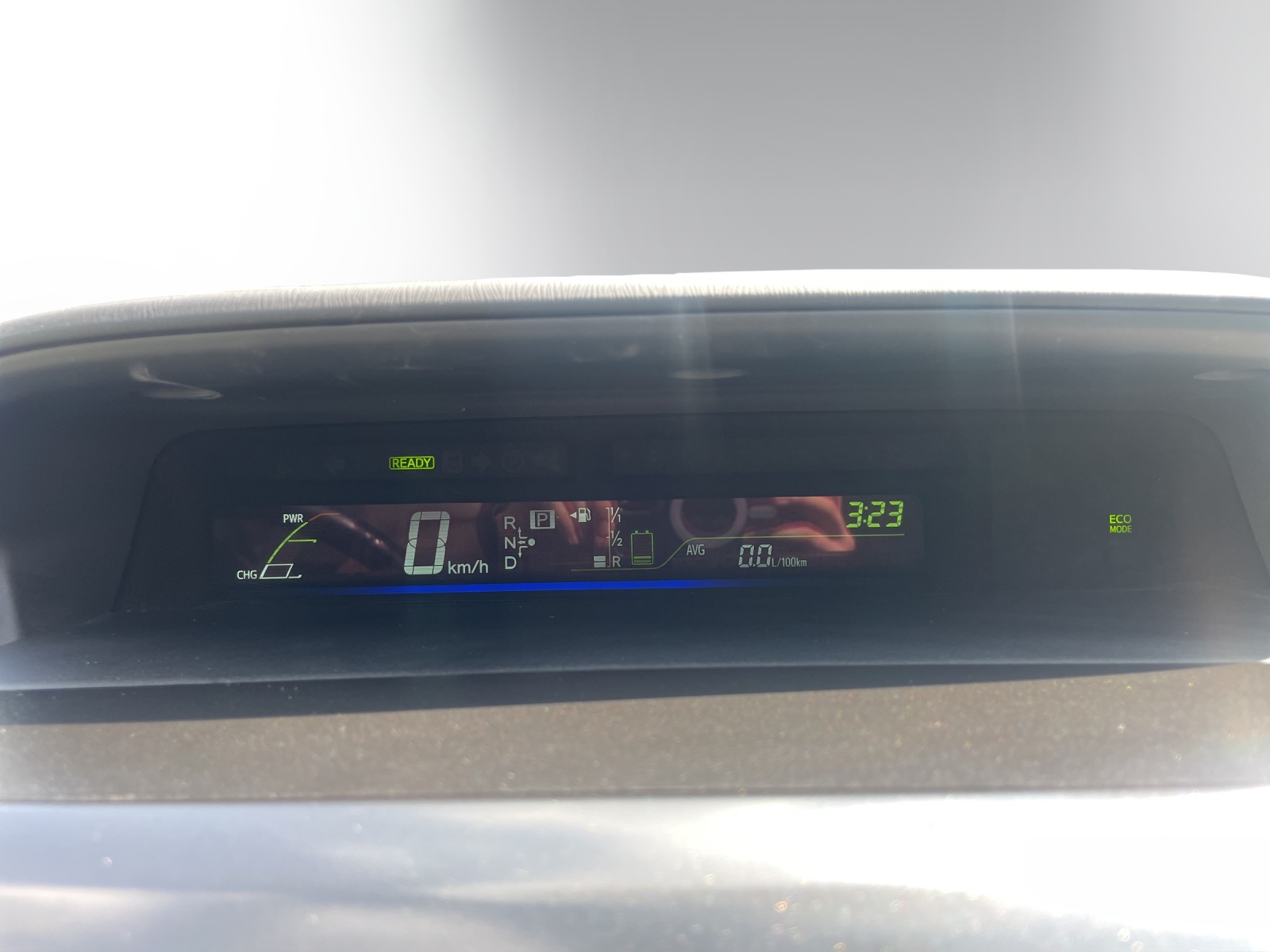 TOYOTA Prius+ 1.8 VVT-i HSD Sol-image-19
