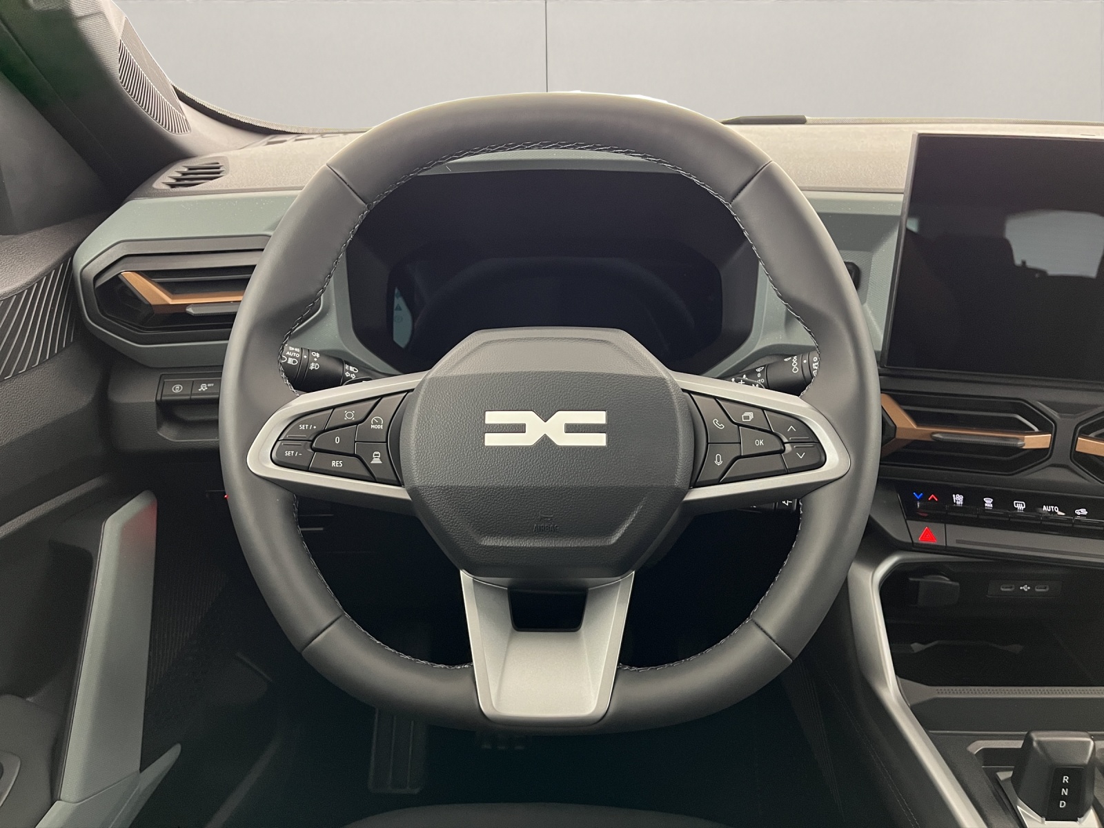DACIA Bigster 1.2 Hybrid Extreme 4WD-image-9