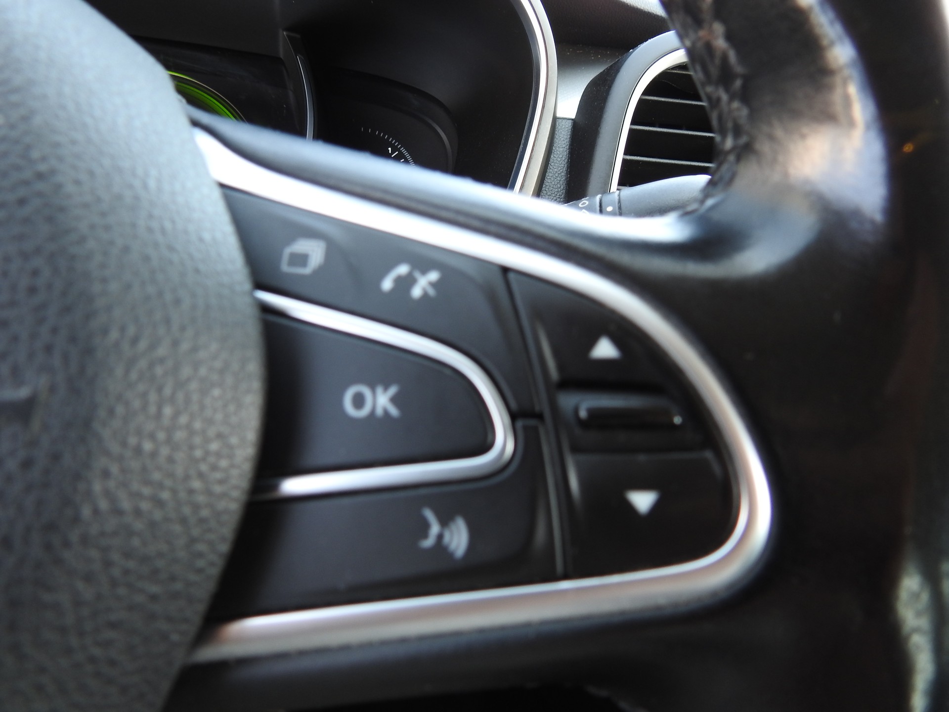 RENAULT Talisman 1.6 dCi Intens EDC-image-24