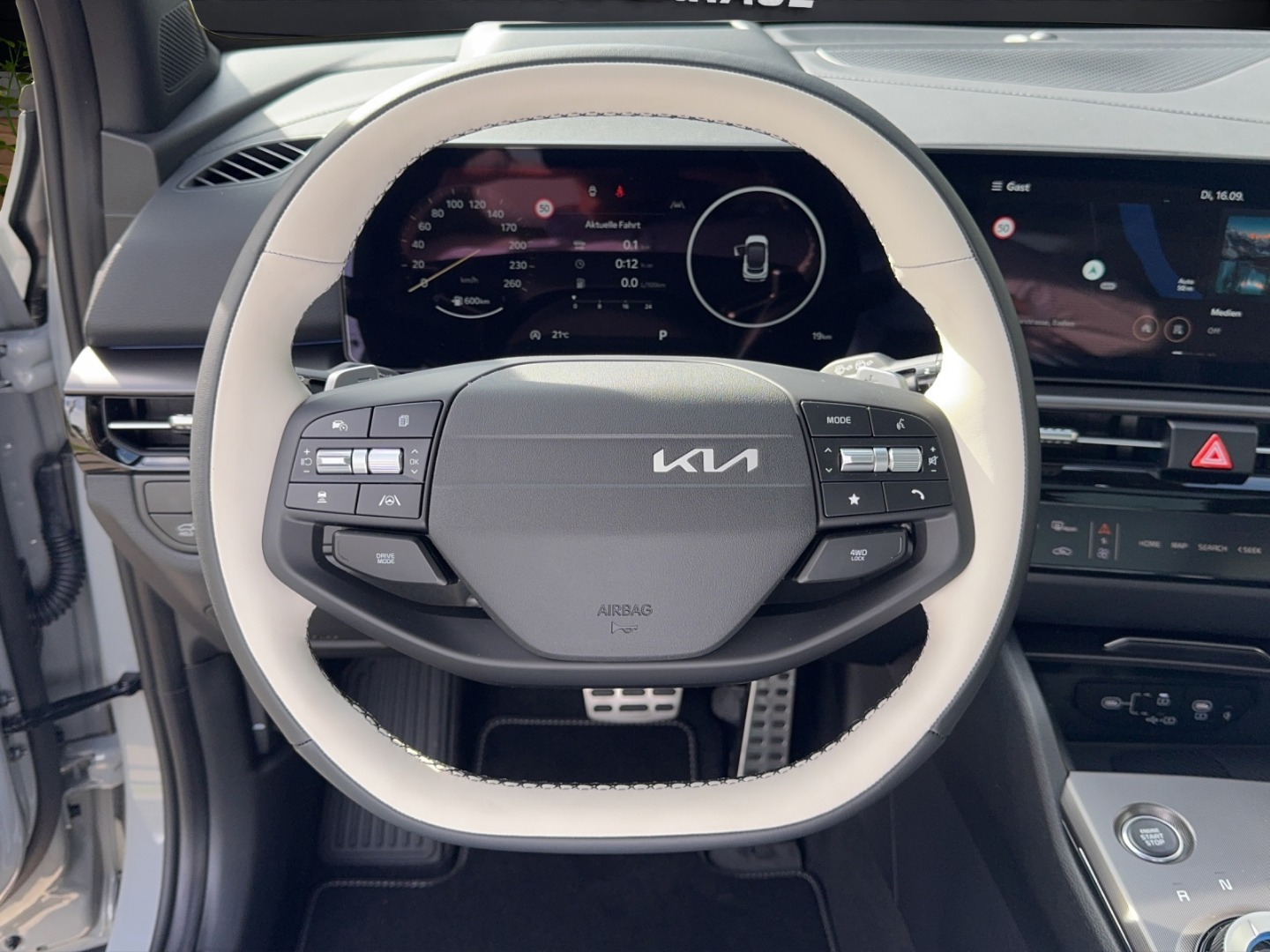 KIA Sportage 1.6 T-GDi Hybrid GT-Line-image-13