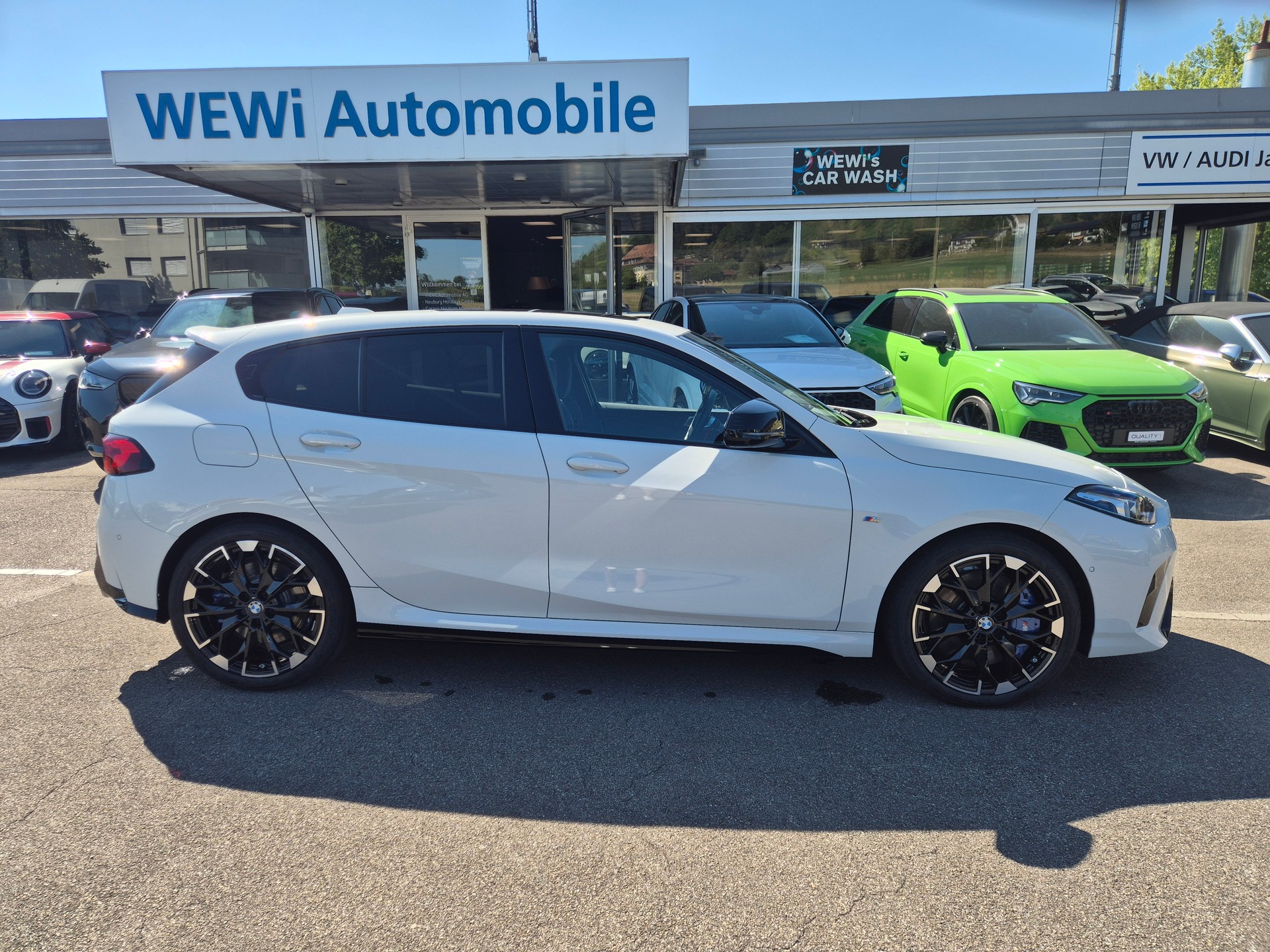 BMW M135 xDrive M Sport Pro-showroom-element-3