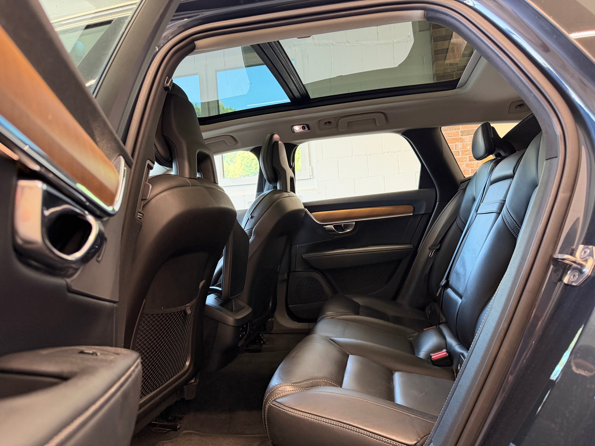 VOLVO V90 D5 AWD Inscription Geartronic Powerpulse-image-14
