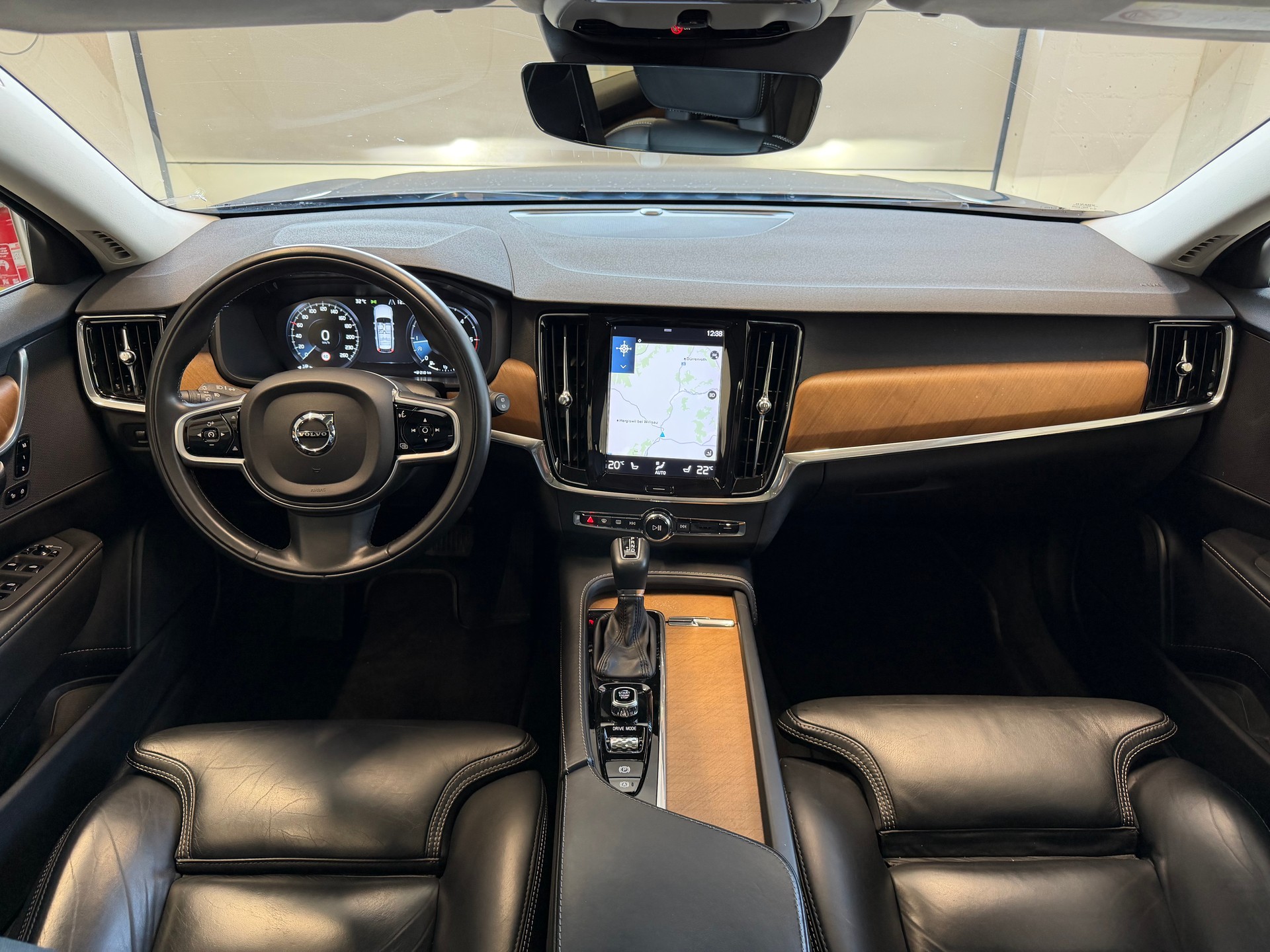 VOLVO V90 D5 AWD Inscription Geartronic Powerpulse-image-2