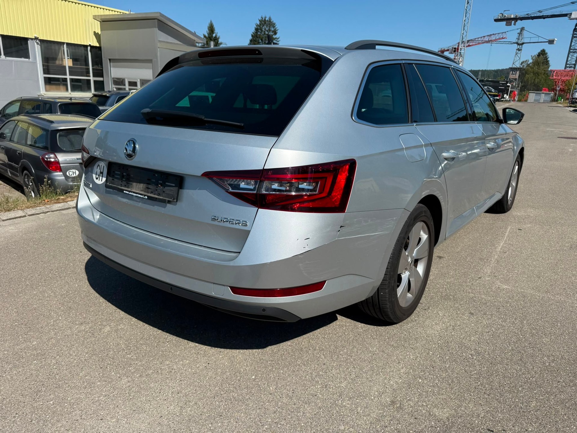 SKODA Superb Combi 2.0 TDi Style DSG-image-5