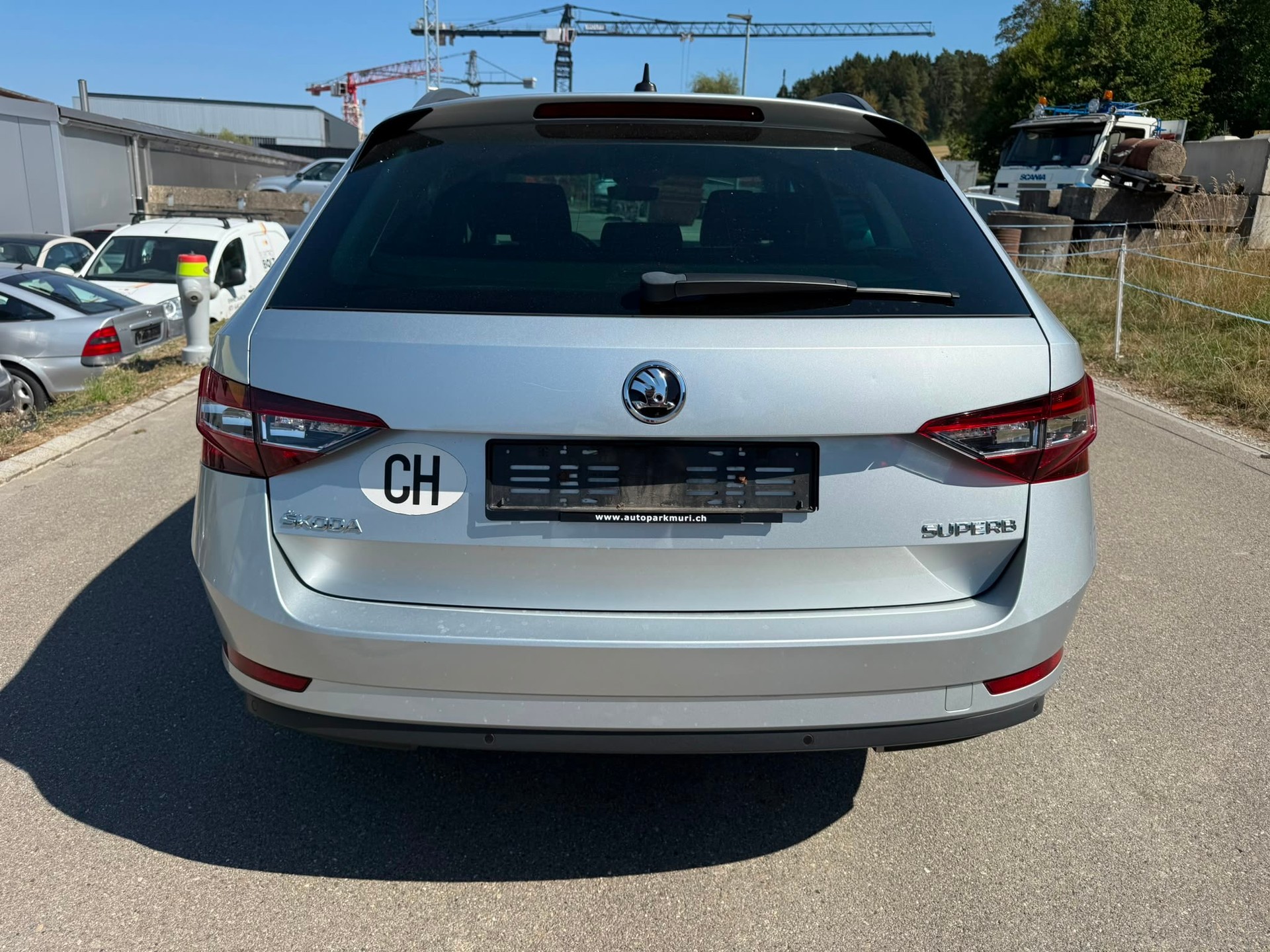 SKODA Superb Combi 2.0 TDi Style DSG-image-6