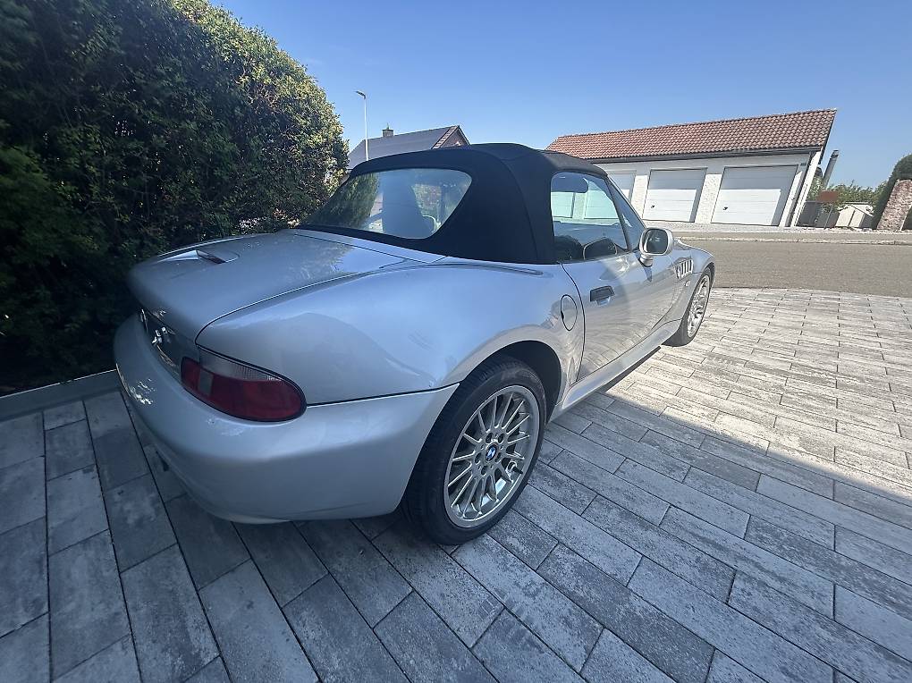 BMW Z3-image-1