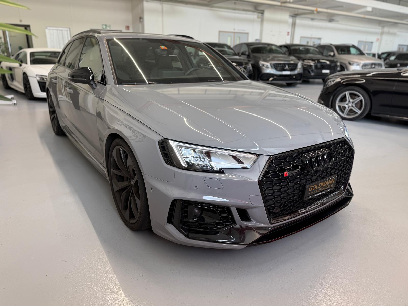 AUDI RS4 Avant 2.9 TFSI quattro tiptronic-image-5