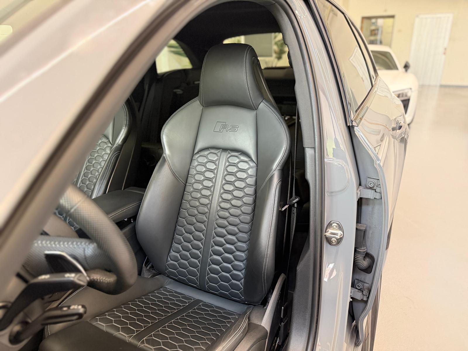 AUDI RS4 Avant 2.9 TFSI quattro tiptronic-image-11