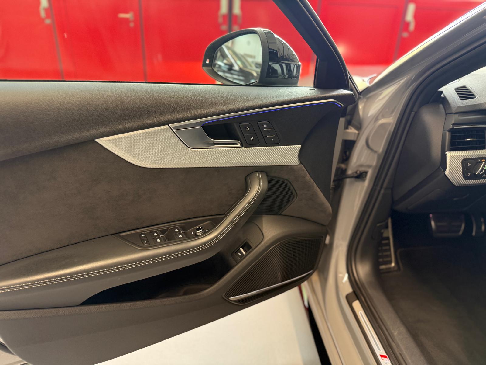 AUDI RS4 Avant 2.9 TFSI quattro tiptronic-image-9