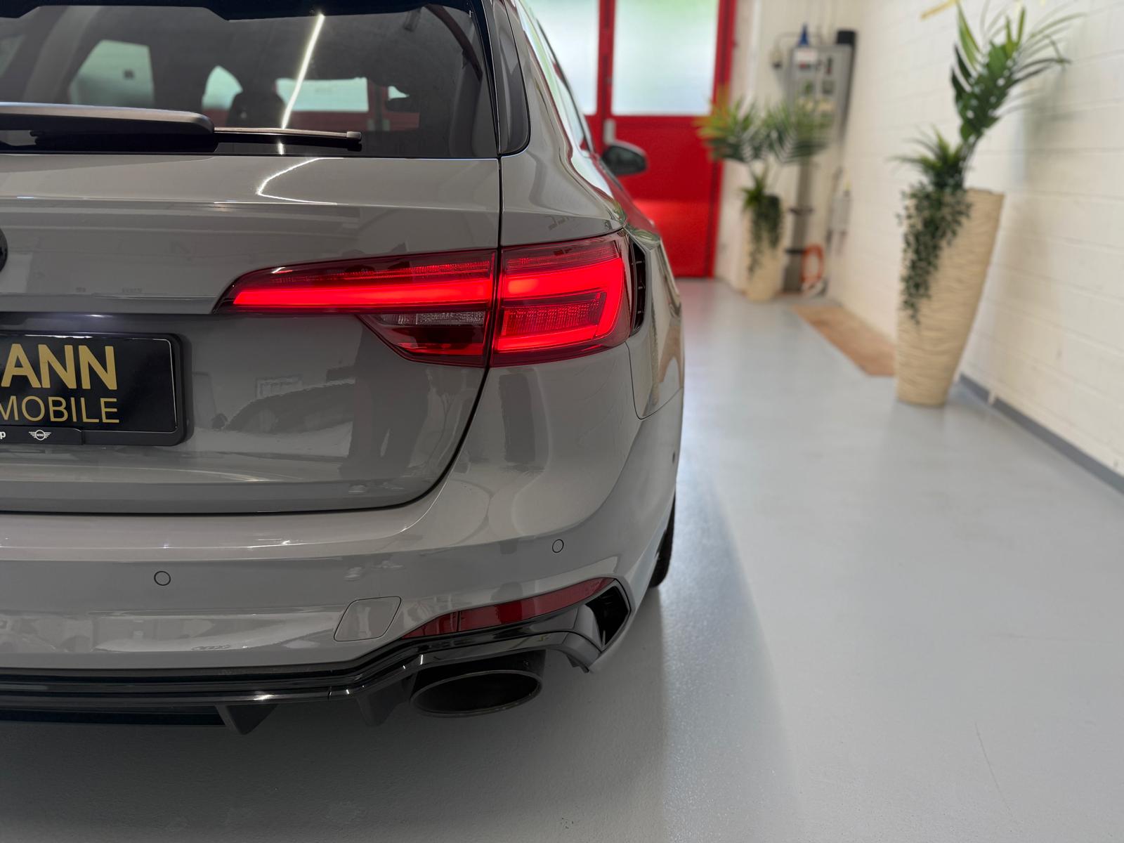 AUDI RS4 Avant 2.9 TFSI quattro tiptronic-image-7
