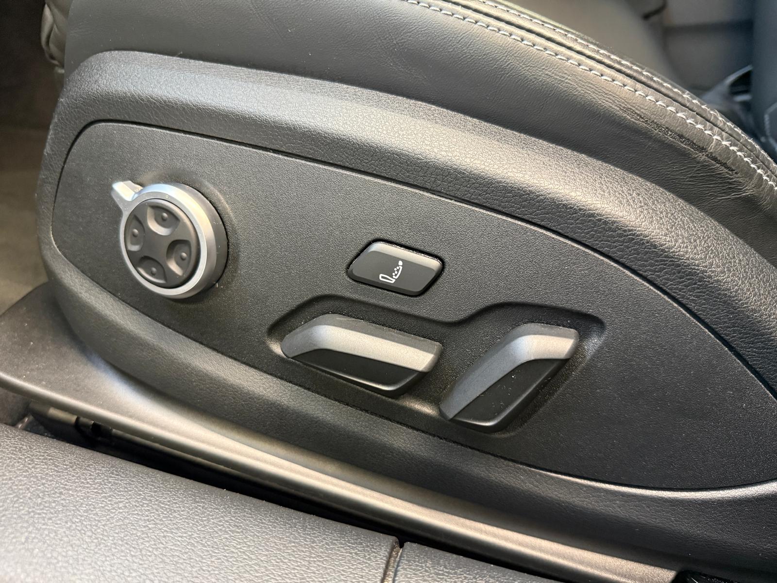 AUDI RS4 Avant 2.9 TFSI quattro tiptronic-image-26