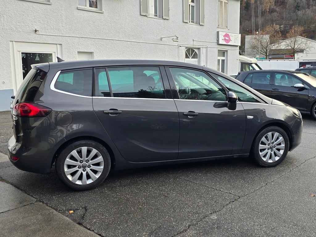 OPEL Zafira Tourer 1.6 CDTi Sport-image-2
