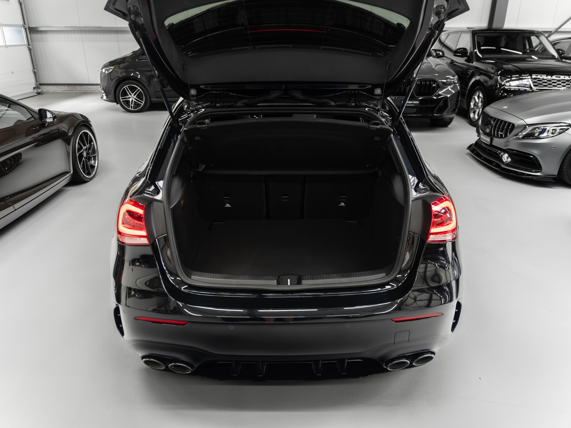 MERCEDES-BENZ A 45 S AMG 4Matic+ Speedshift-image-30