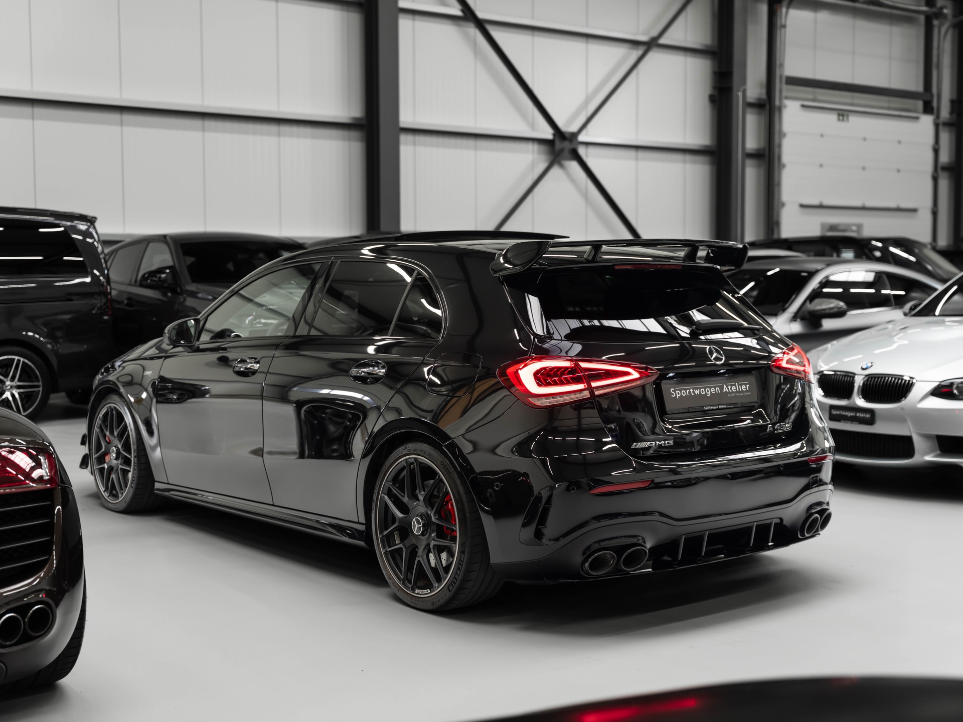 MERCEDES-BENZ A 45 S AMG 4Matic+ Speedshift-image-1