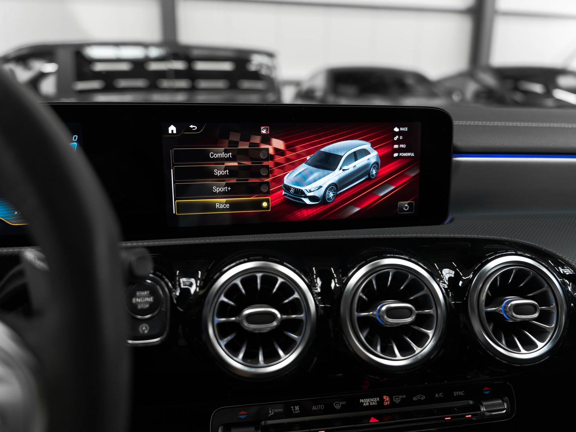 MERCEDES-BENZ A 45 S AMG 4Matic+ Speedshift-image-26
