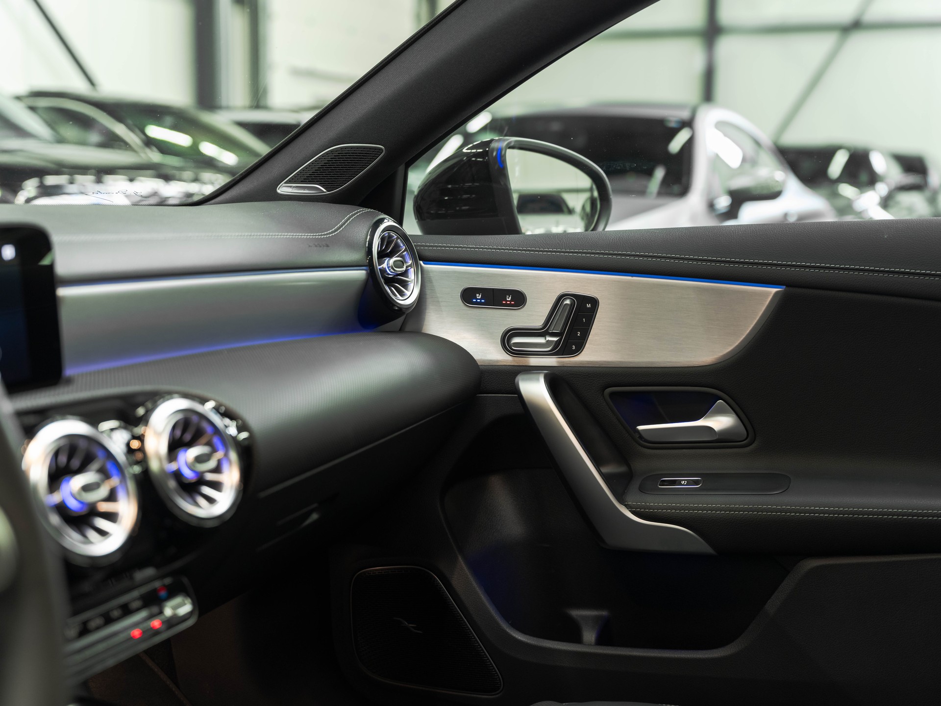 MERCEDES-BENZ A 45 S AMG 4Matic+ Speedshift-image-20