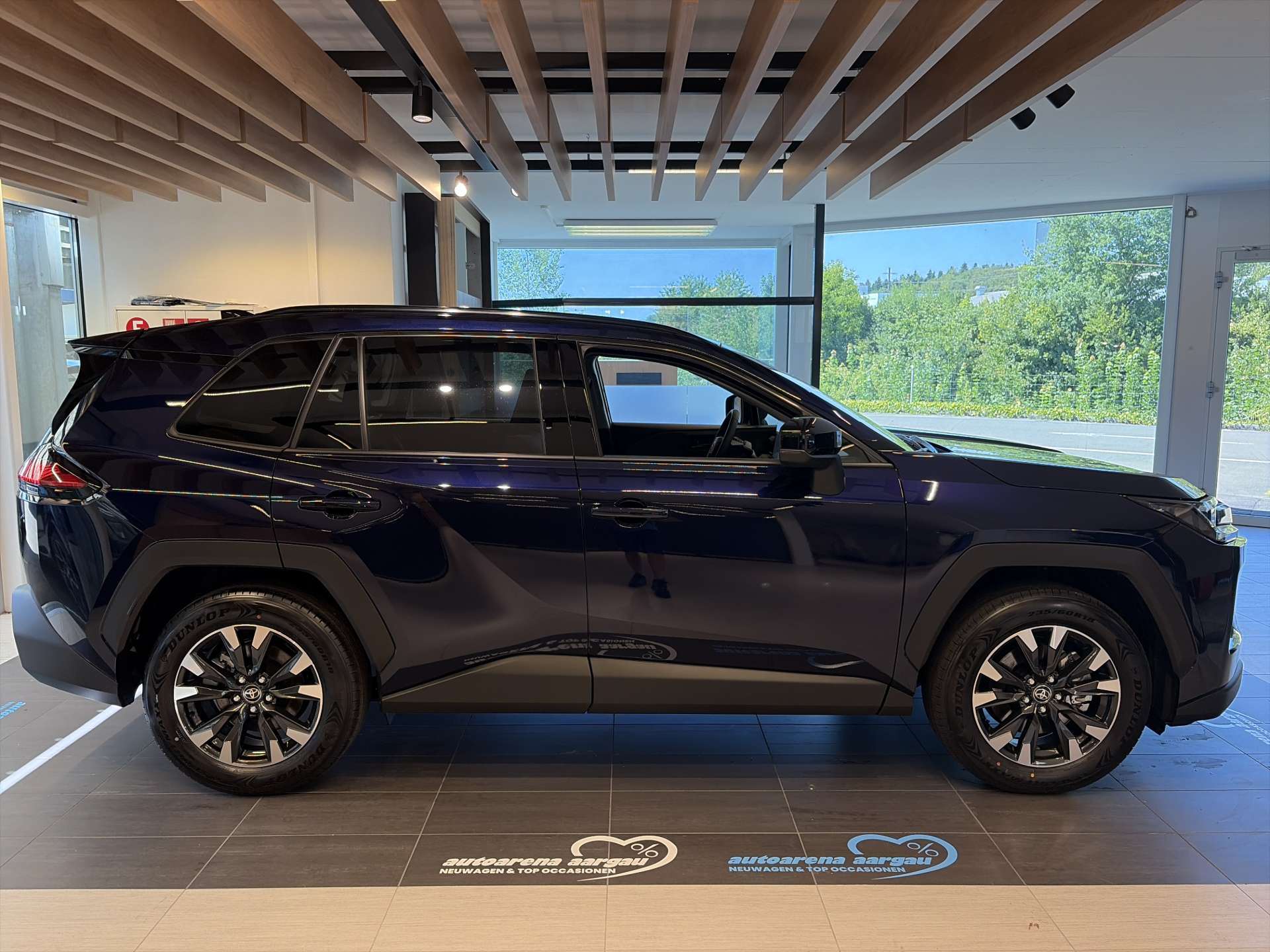 TOYOTA RAV-4 2.5 HSD Trend e-CVT AWD NEUES MODELL Automat-image-13