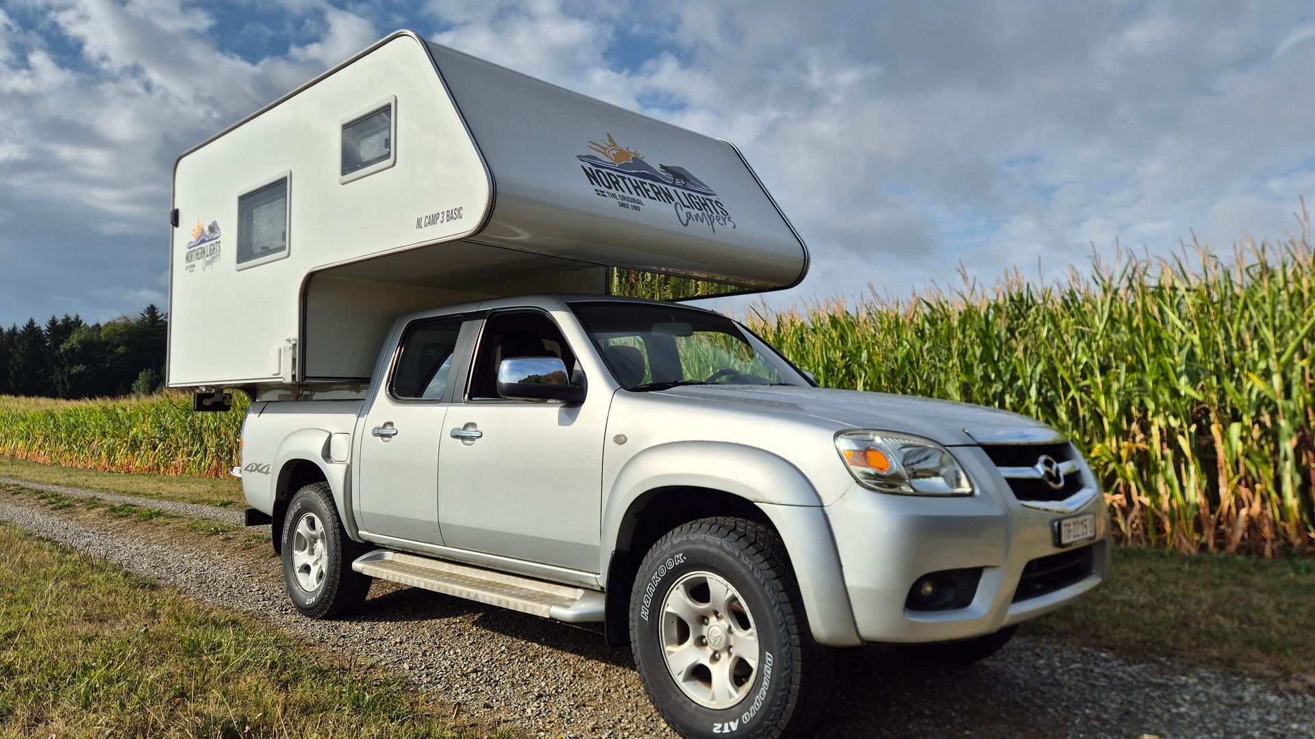 MAZDA BT-50 Pickup Camper-image-1