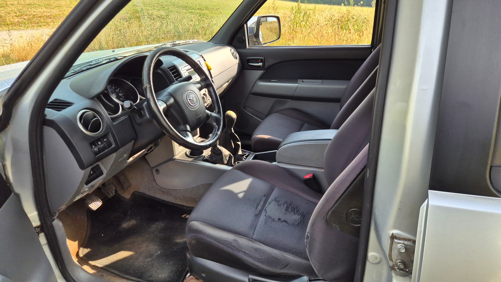 MAZDA BT-50 Pickup Camper-image-5