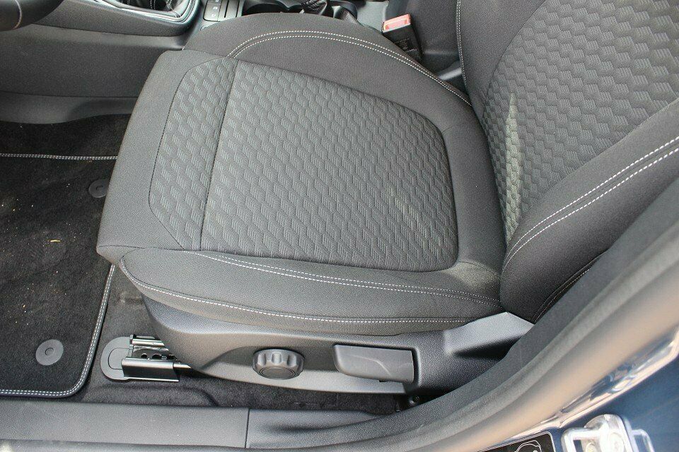 FORD 1.0 EcoB Hybrid Titanium-image-5