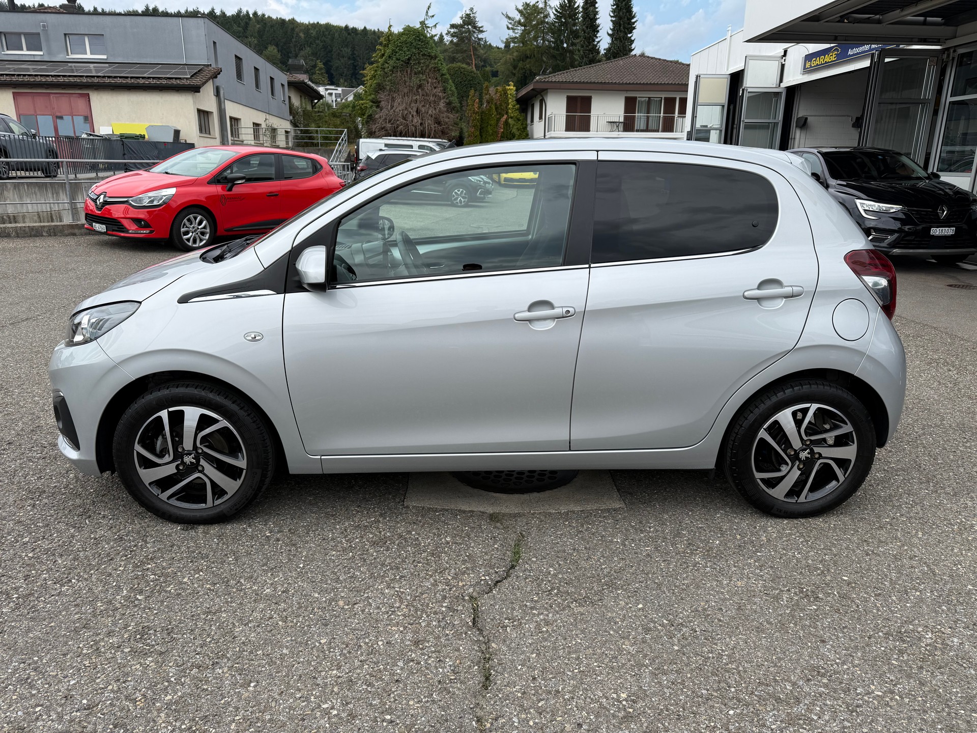 PEUGEOT 108 e-1.0 VTi Stop&Start Allure-showroom-element-2
