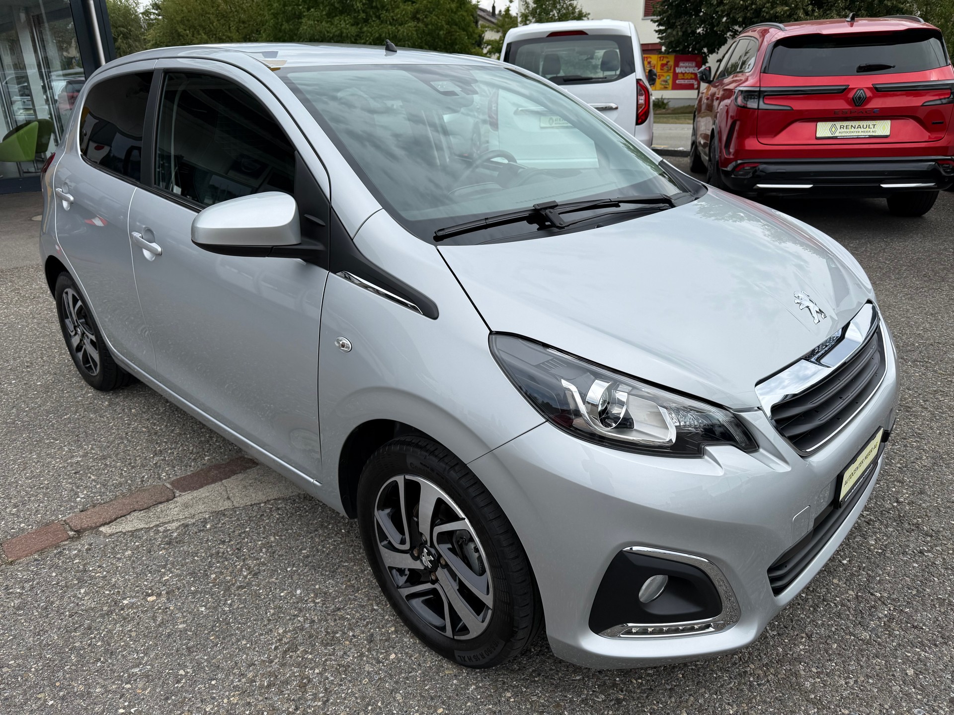 PEUGEOT 108 e-1.0 VTi Stop&Start Allure-image-7