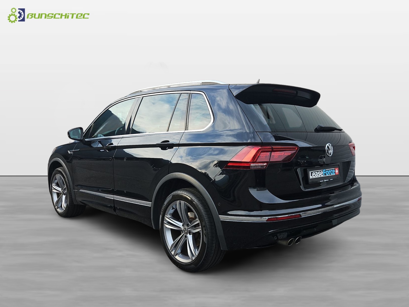 VW Tiguan 2.0 TDI SCR Highline DSG-image-2