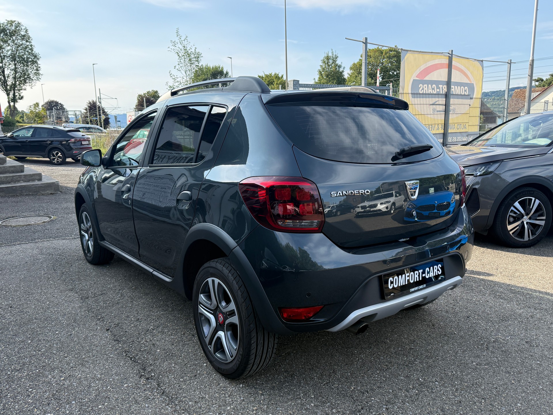 DACIA Sandero Tce 90 Stepway-showroom-element-2