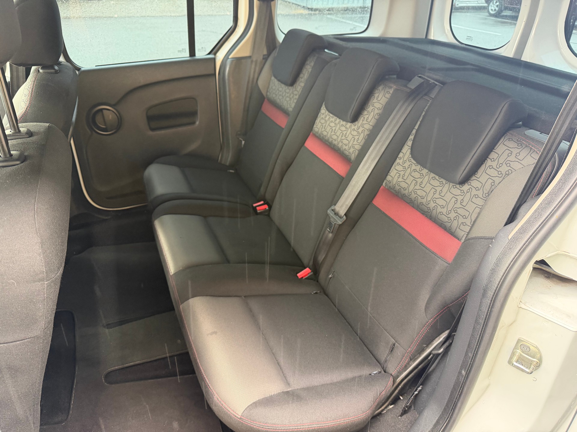 RENAULT Kangoo 1.2 16V Turbo Story-image-13