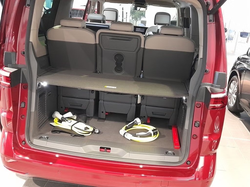 VW Multivan 1.5 eHybrid Life Lang DSG-image-3