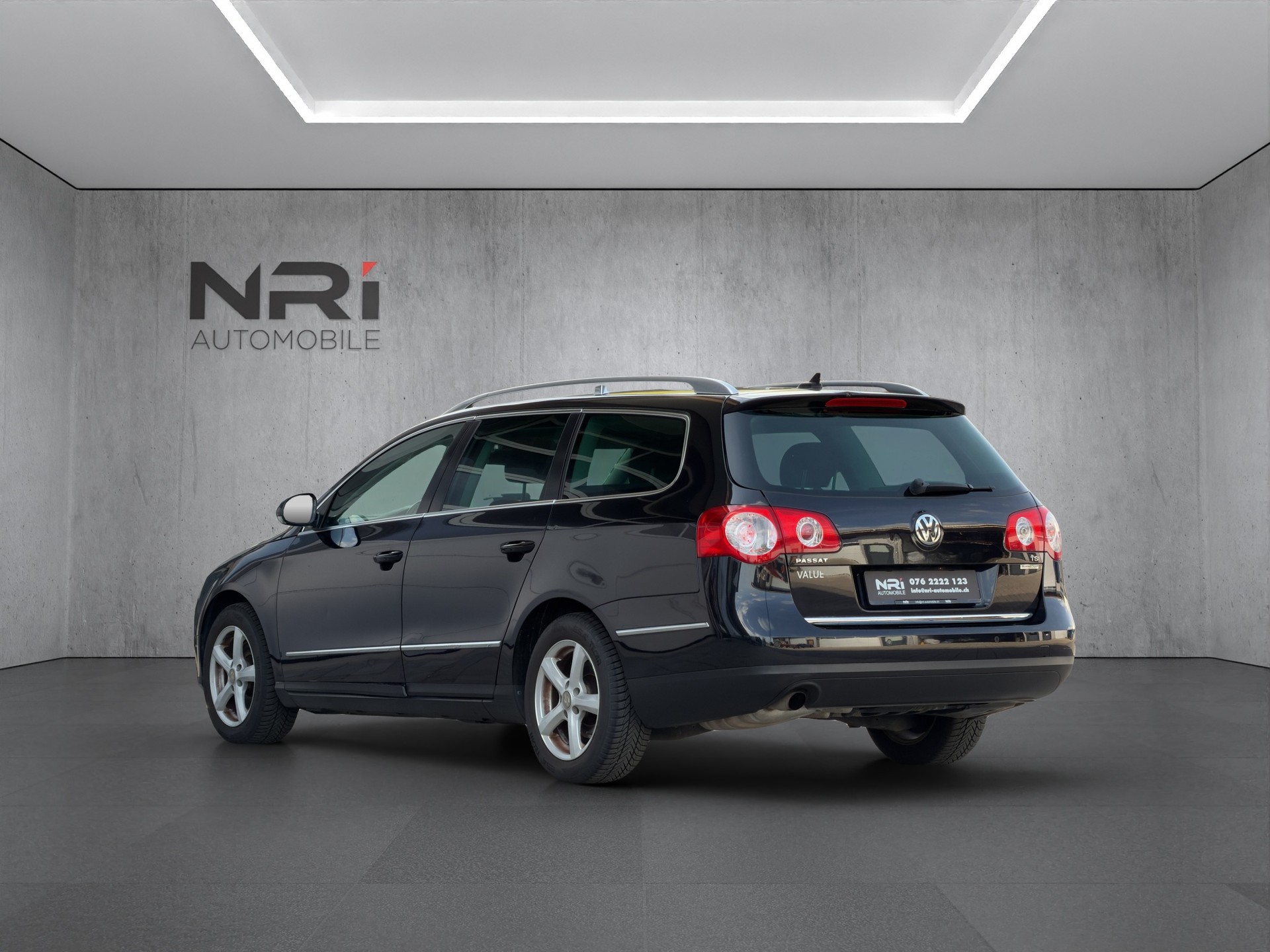 VW Passat Variant 1.4 TSI BlueMotion Value-image-6