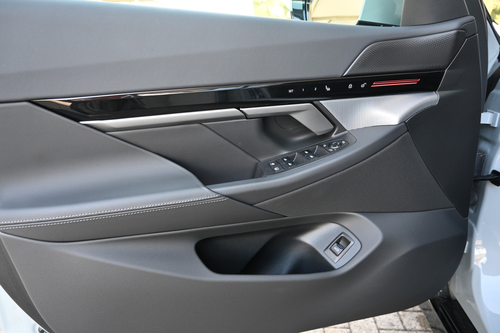 BMW 540d xDrive 48V M Sport Steptronic-image-15