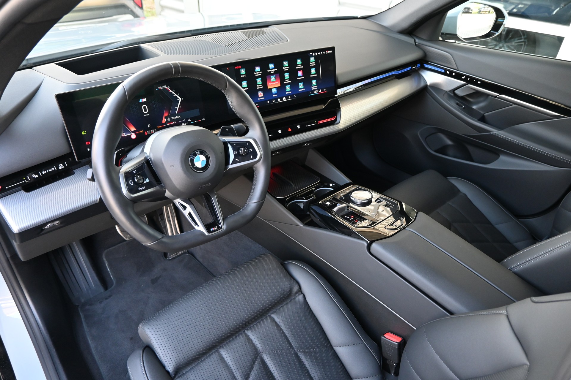 BMW 540d xDrive 48V M Sport Steptronic-image-7