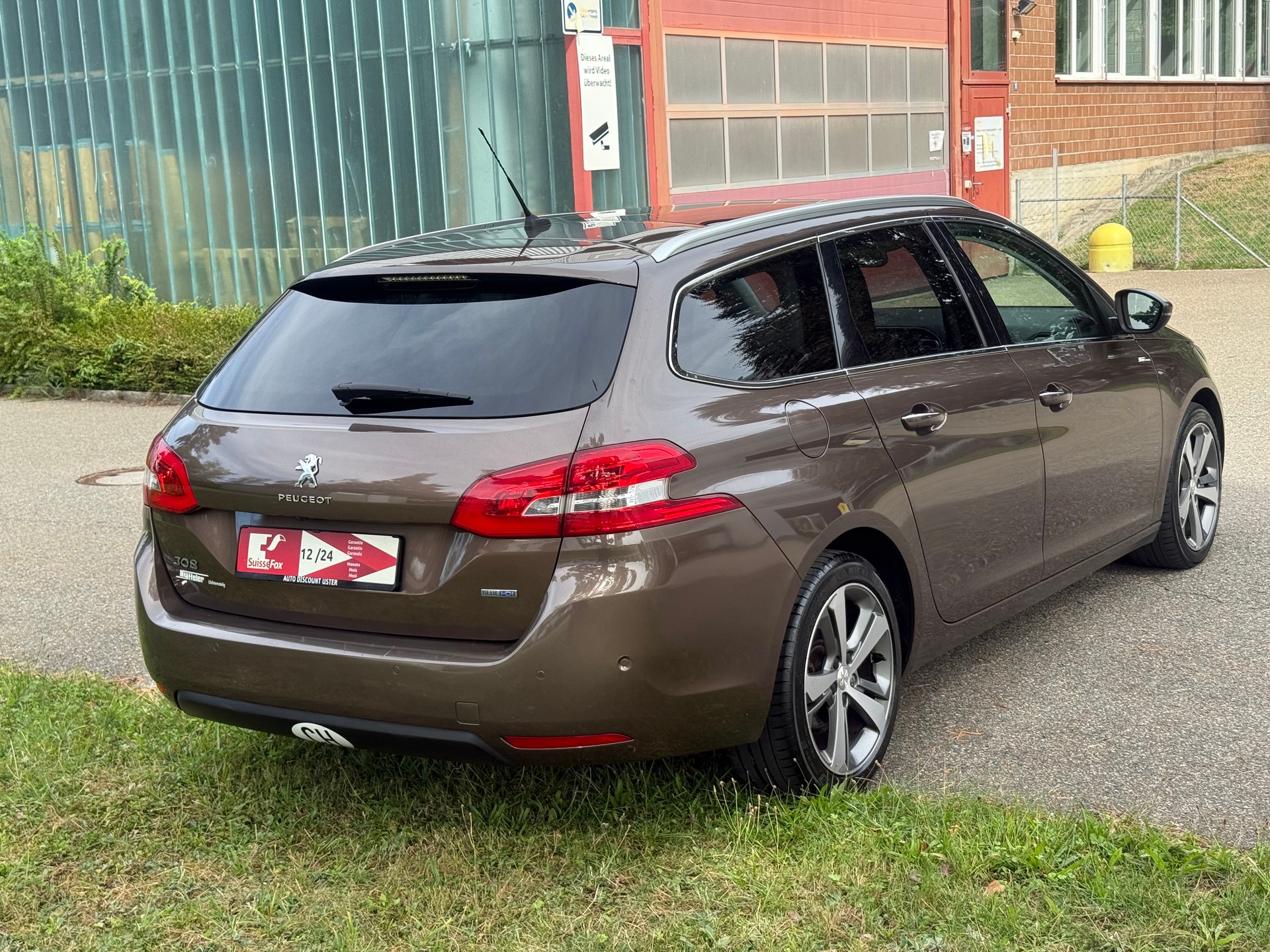 PEUGEOT 308 SW 2.0 BlueHDI Féline-image-3
