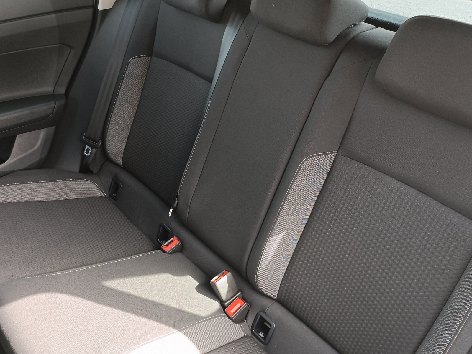 VW Taigo 1.0 TSI Life-image-12