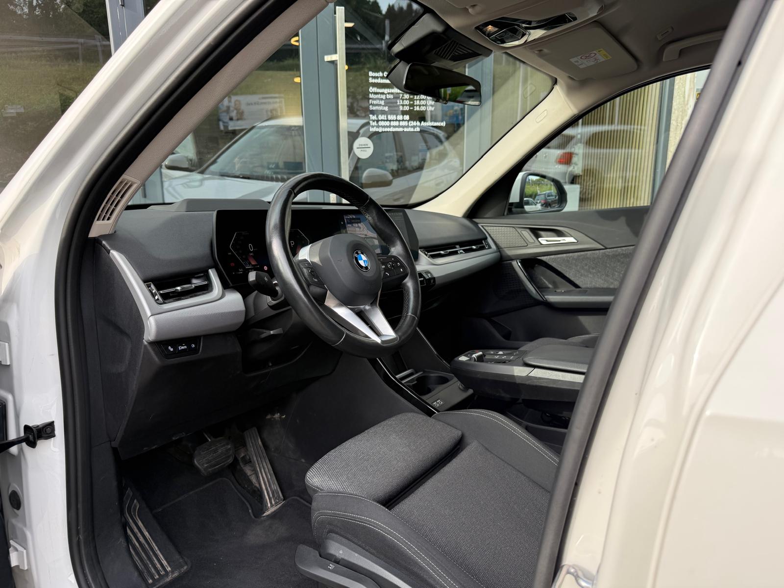 BMW X1 xDrive 20d 48V Kamera 360° ** Anh-Kupplung ** Sitzheizung ** H-UP-Disp ** PDC V+H ** Neues Modell 2023 **-image-4