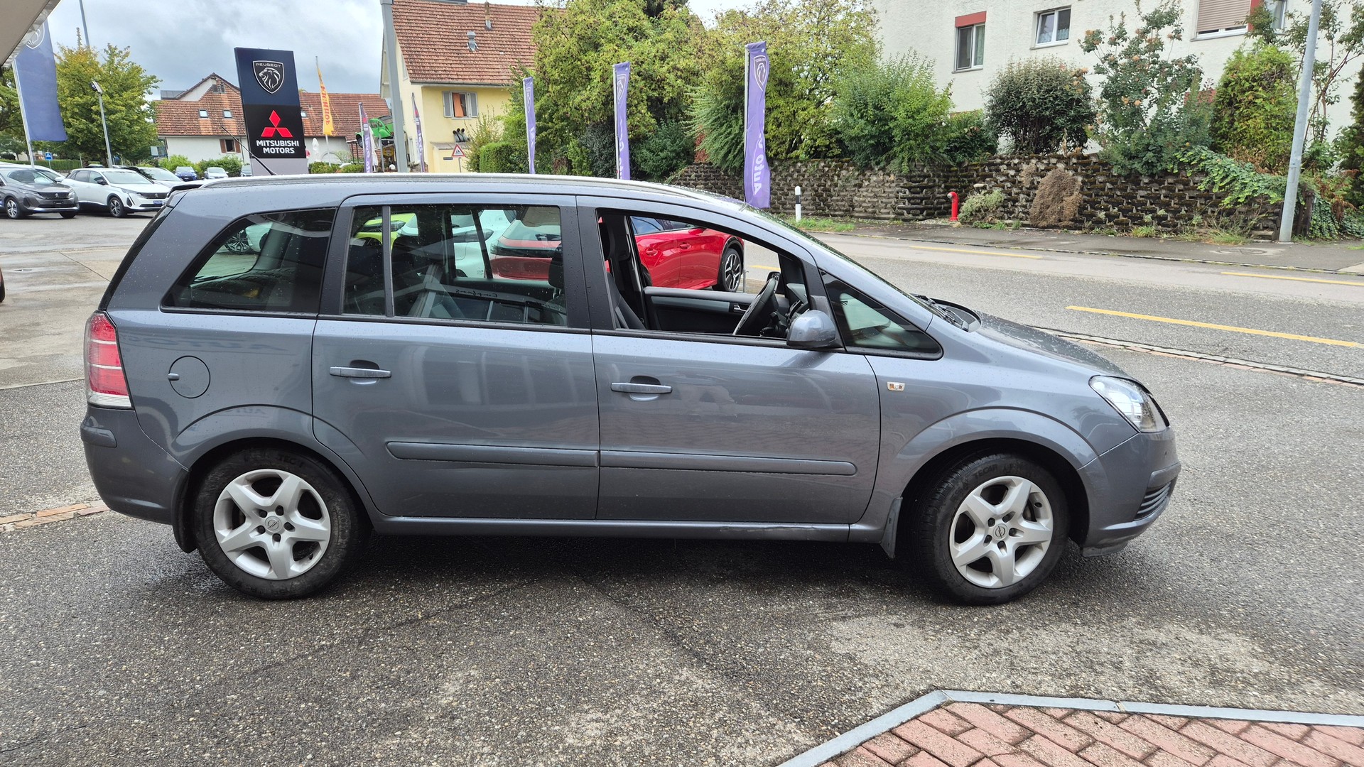 OPEL Zafira 2.2i Automat-image-3