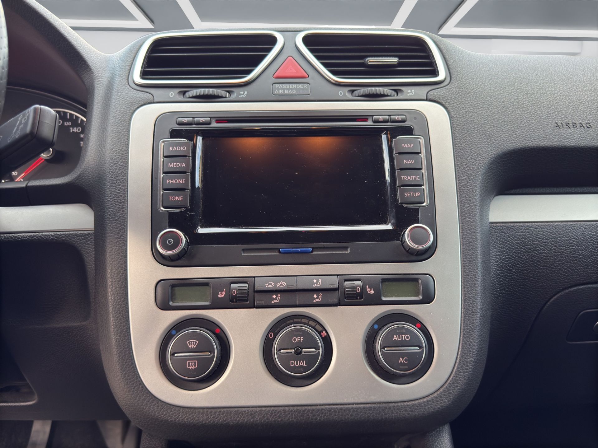 VW Scirocco 2.0 TSI-image-13