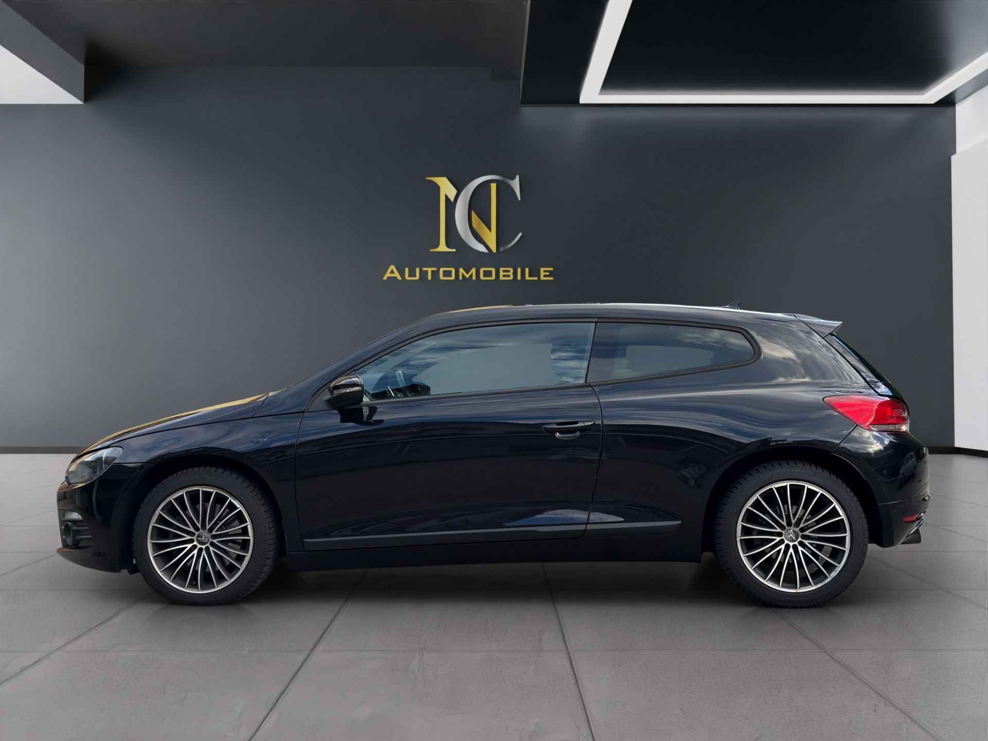 VW Scirocco 2.0 TSI-image-2