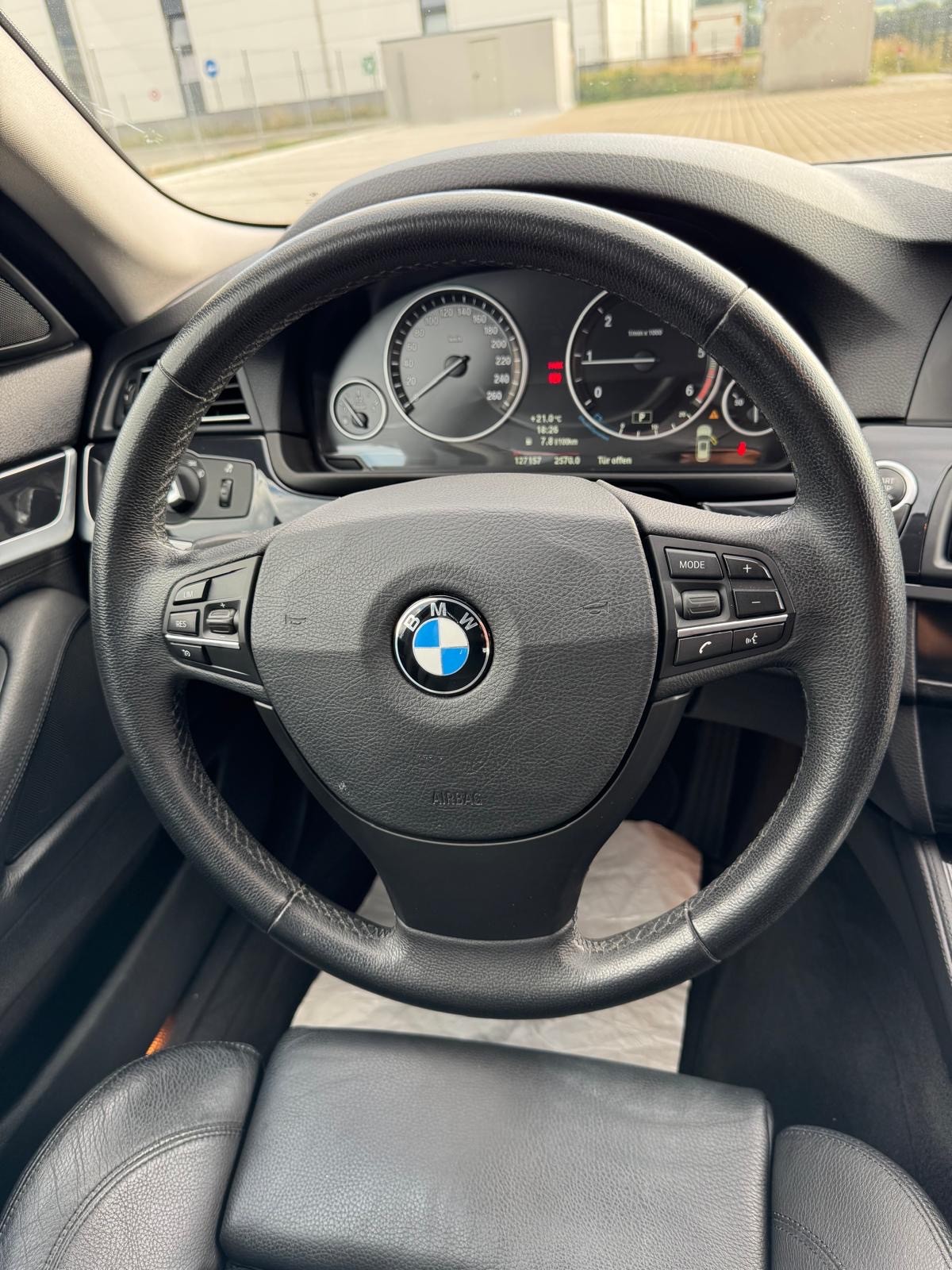 BMW 525d xDrive Touring Steptronic-image-9