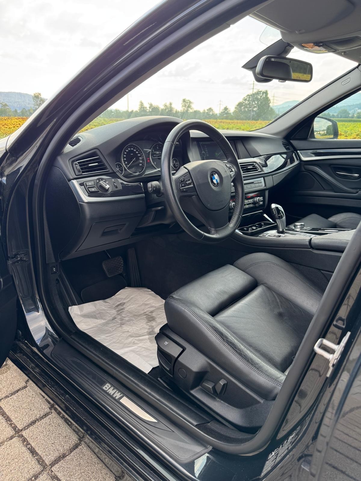BMW 525d xDrive Touring Steptronic-image-4