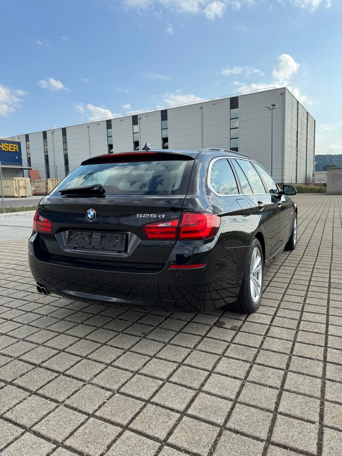 BMW 525d xDrive Touring Steptronic-image-11