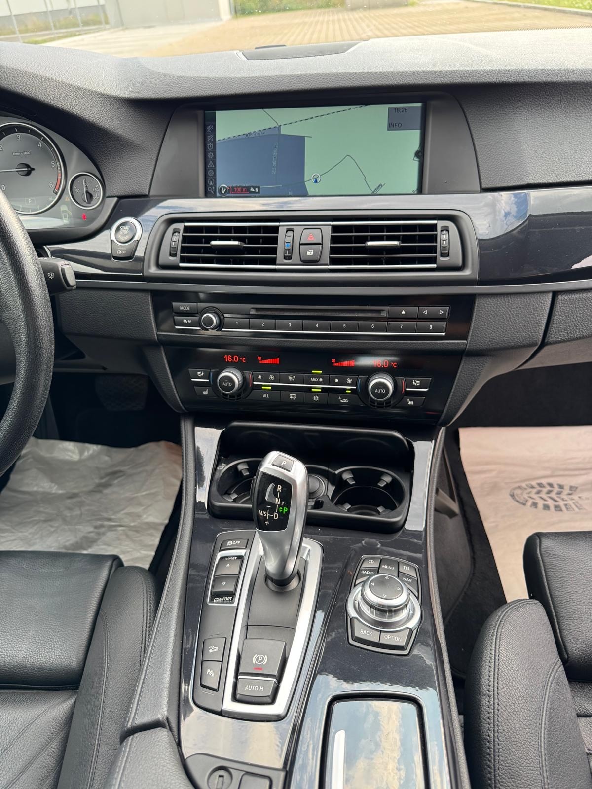 BMW 525d xDrive Touring Steptronic-image-8