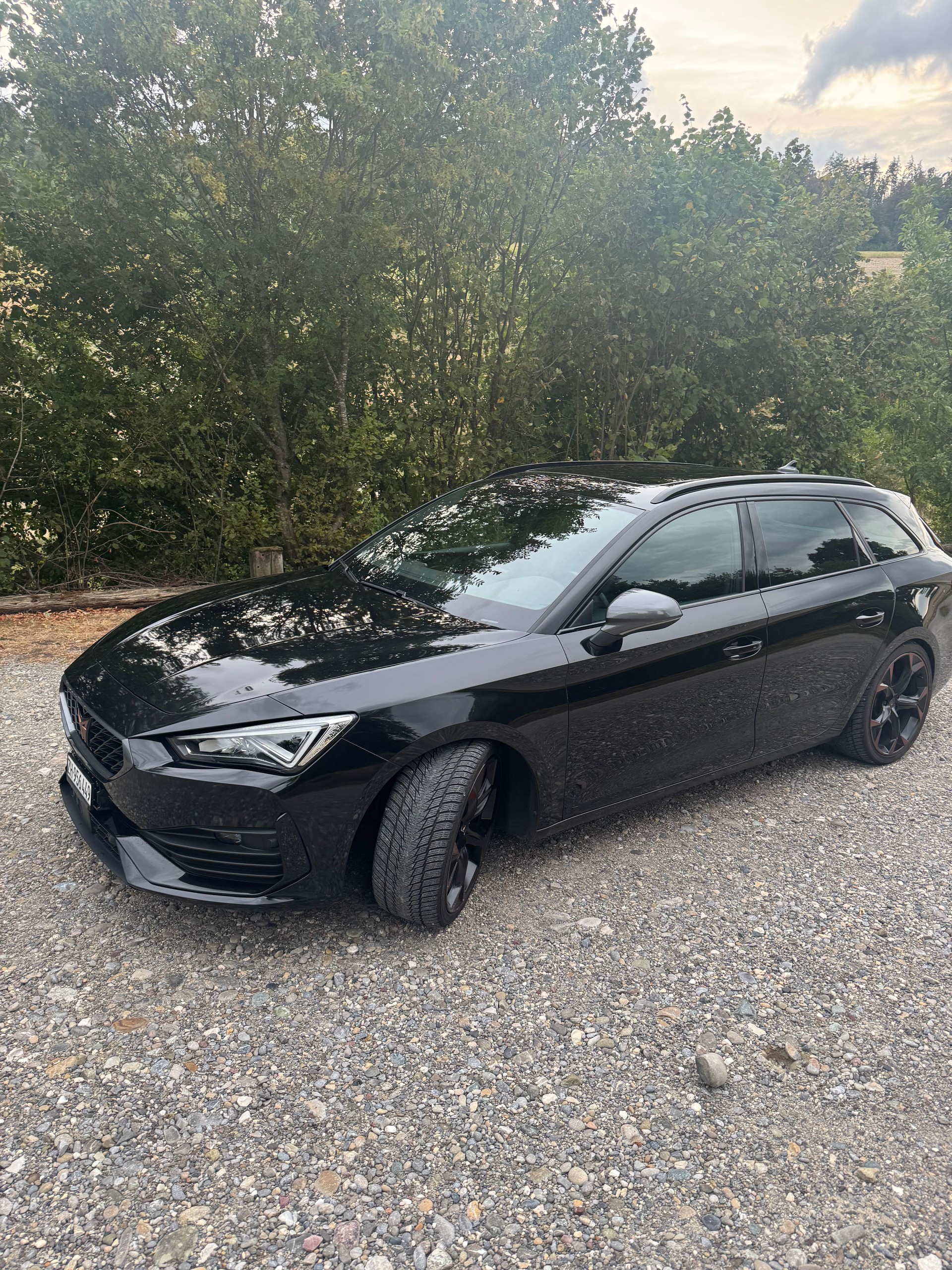 CUPRA LEON ST 2.0 TSI VZ DSG 4Drive-image-0