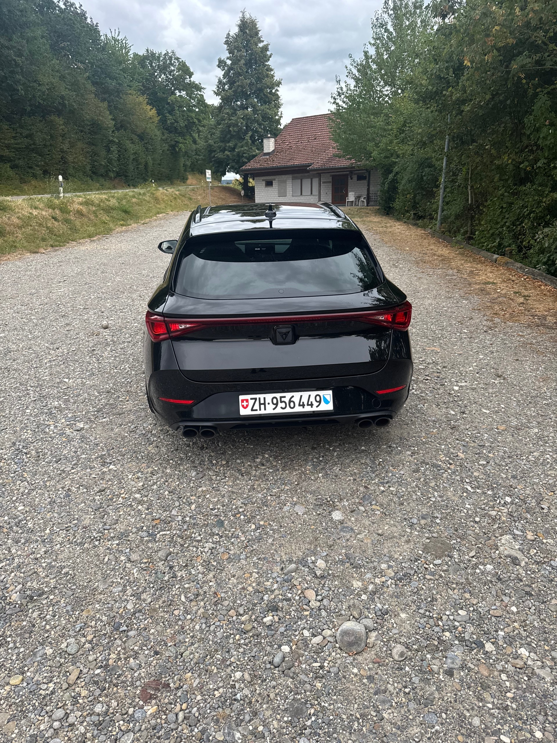 CUPRA LEON ST 2.0 TSI VZ DSG 4Drive-image-8